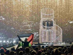 UK, Israel and Ukraine perform in Eurovision final – dudleynews.co.uk