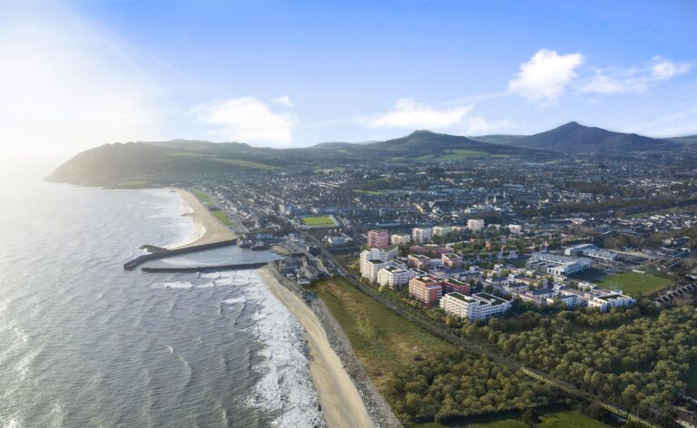 The pretty seaside town loved by commuters that’s one of the UK’s safest – Daily Express