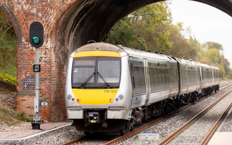 Alstom enables first test run between Oxford and Milton Keynes for East West Rail in the UK – Alstom