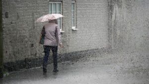 Rain bomb to hit UK as 397-mile stretch from Edinburgh to Cardiff faces downpour – Daily Star