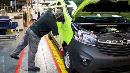 Vauxhall closes van-making factory in Luton – Yahoo