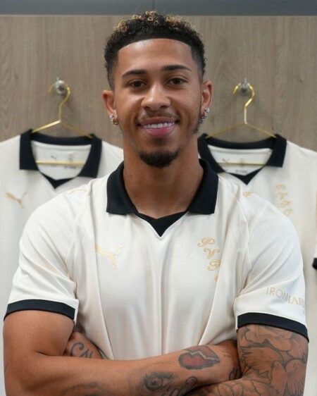 New Port Vale strip goes viral as fans from across UK hail ‘kit of the season’ – Stoke on Trent Live