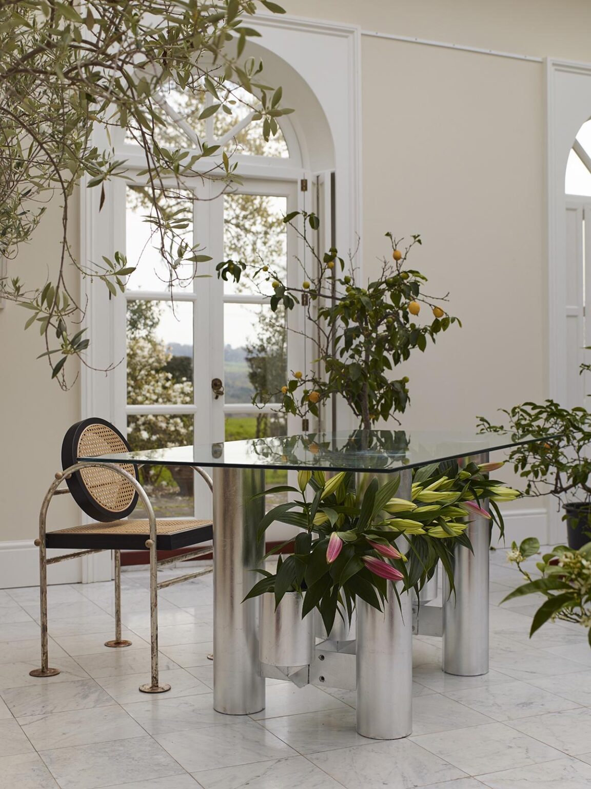 Chair archway reborn at seat of British design – London Evening Standard