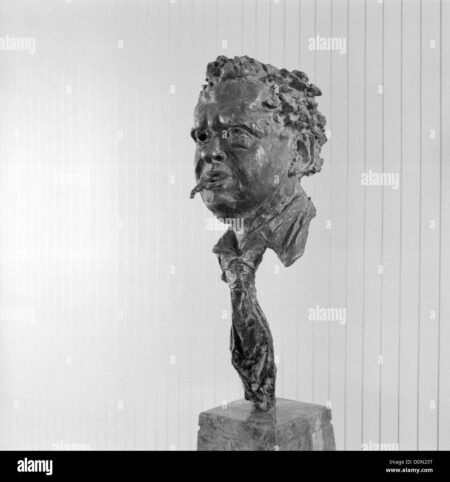 Dylan Thomas-inspired sculpture to be removed from city square ahead of multi-million pound revamp – Wales Online