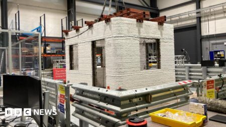 Bristol shaking 3D homes experiment a ‘world first’ – BBC