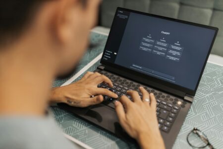 Southampton to lead new AI scholarship – University of Southampton