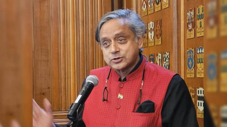Shashi Tharoor Speaks about Indias Values, Democracy and Civilization at Oxford Lectures organized by O.P. Jindal Global University – Tribune India
