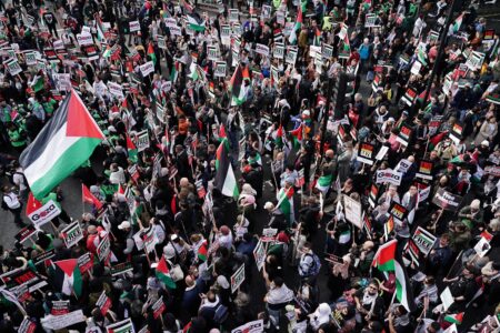Hundreds attend Palestine march calling for ceasefire – Birmingham Live