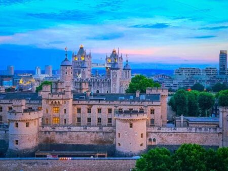 Big Ben, London Eye, Buckingham Palace, Edinburgh Castle, Giant’s Causeway, Durham Cathedral and Many More Are in the List of Best Landmarks in the UK to Post on Social Media – Travel And Tour World