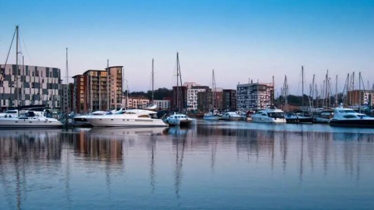 Key waterfront building transformed into café bar – ipswich.gov.uk