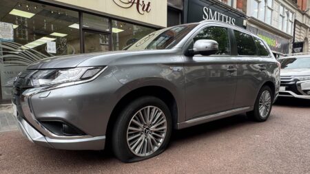 Six cars hit by Leicester’s new rising bollards in two weeks – BBC