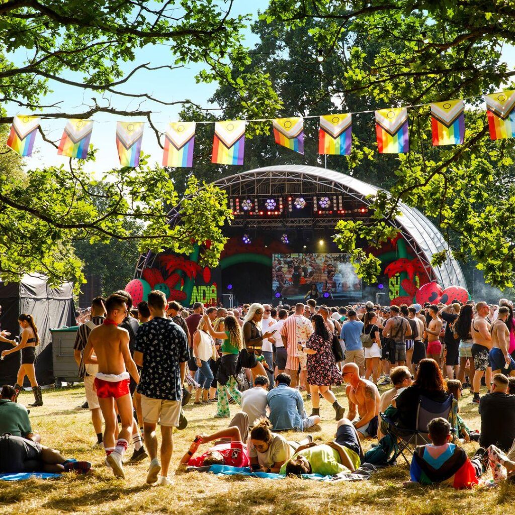 Portsmouth hosts UK Pride 2025 celebrations – BBC