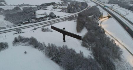 Newcastle snow LIVE: Updates on road closures as cold weather health alert warns of ‘rise in deaths’ – Chronicle Live