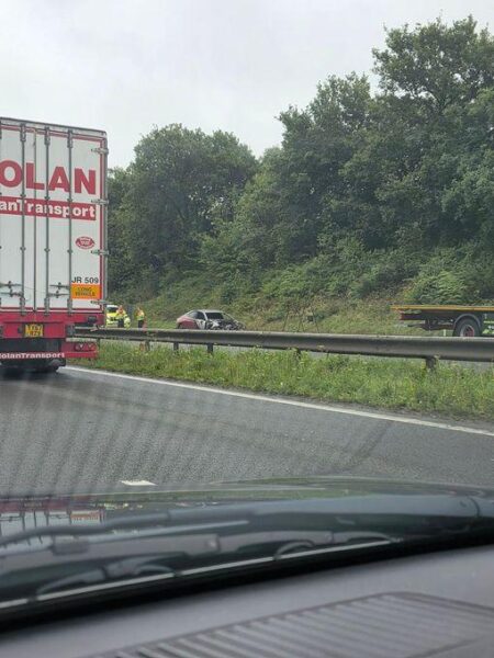 M4 car fire brings motorway to a standstill – Wales Online
