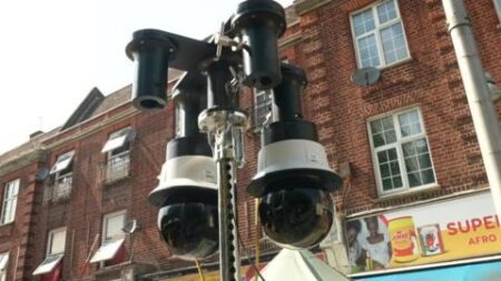 Croydon’s fixed facial recognition cameras spark debate – BBC