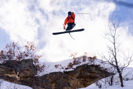 Watch: Skier takes to Northampton hill as snow hits parts of the UK – The Independent