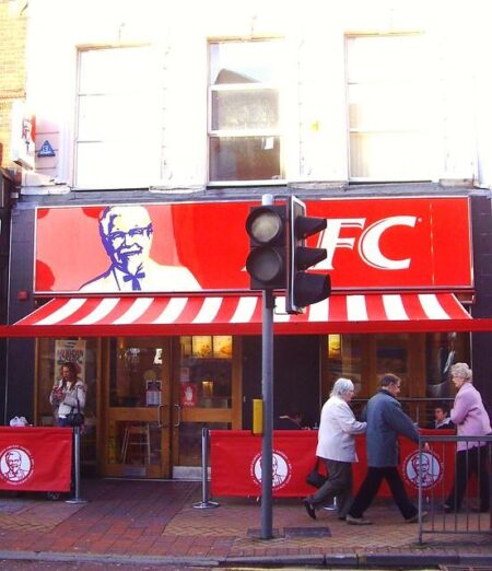 Preston turns out in force as KFC celebrates 60 years in the UK – Lancashire Business View