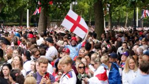 Victorious England Women’s ceremony lead by Portsmouth Royal Marines musicians as Lionesses lift Euros trophy – portsmouth.co.uk