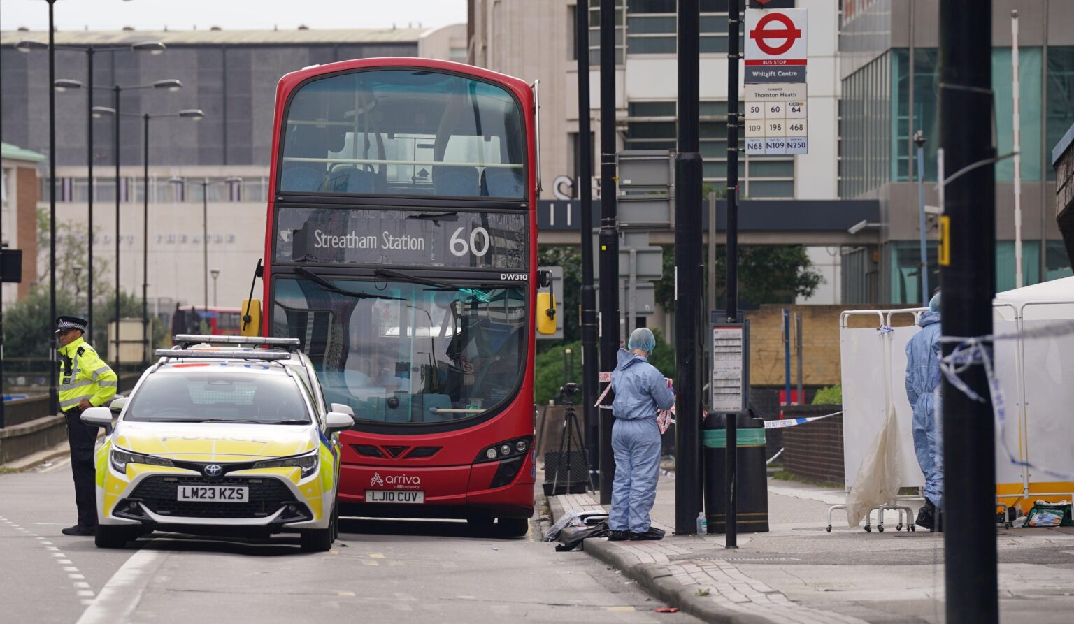 Murder inquiry launched after woman stabbed to death in Croydon – The Guardian