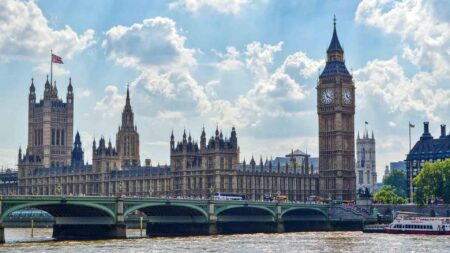 Directors banned after Stoke firm made hundreds of thousands of nuisance calls – GOV.UK