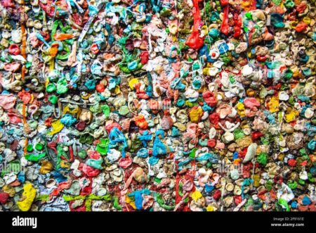 Dedicated task force removes thousands of pieces of chewing gum from city streets – STV News