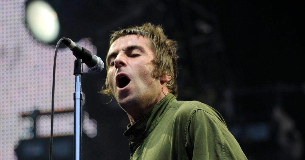 Edinburgh Oasis fans get glimpse behind scenes as stage preparations get underway – Yahoo News UK