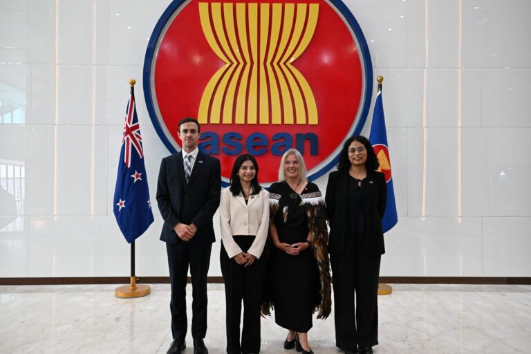 Ambassador of the United Kingdom to ASEAN presents Letter of Credence to the Secretary-General of ASEAN – ASEAN Main Portal