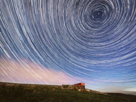 Shooting stars visible across the UK in annual Perseid meteor shower – Swindon Advertiser