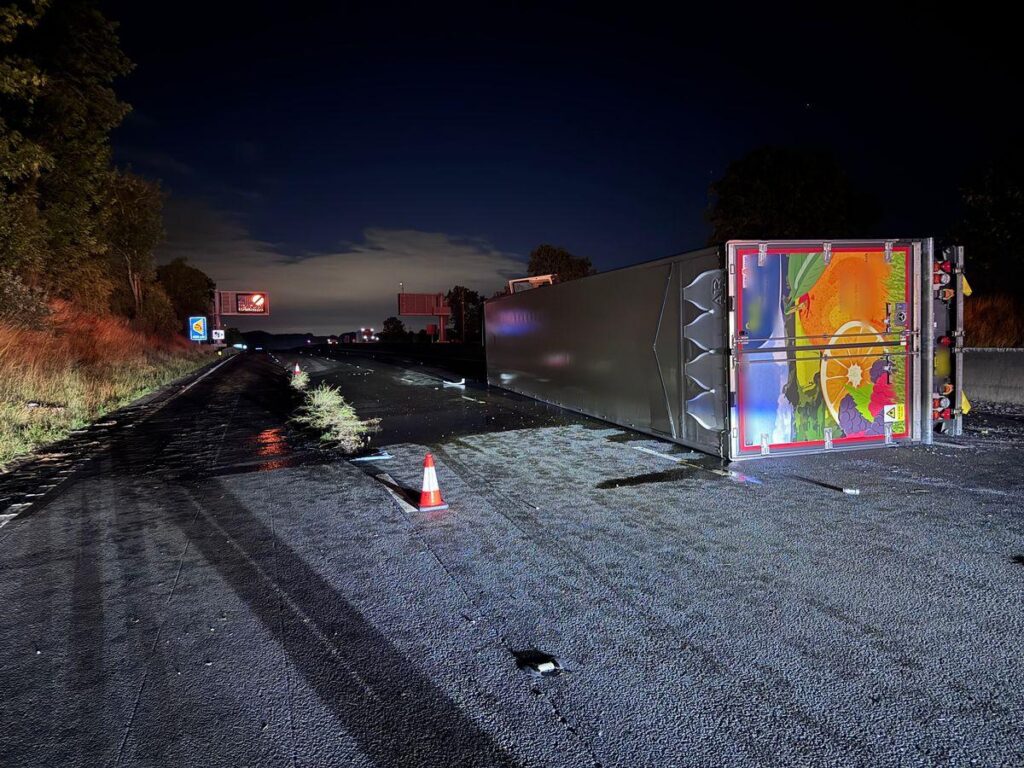 Woman in Royal Stoke after truck and two cars crash on M6 – Stoke on Trent Live