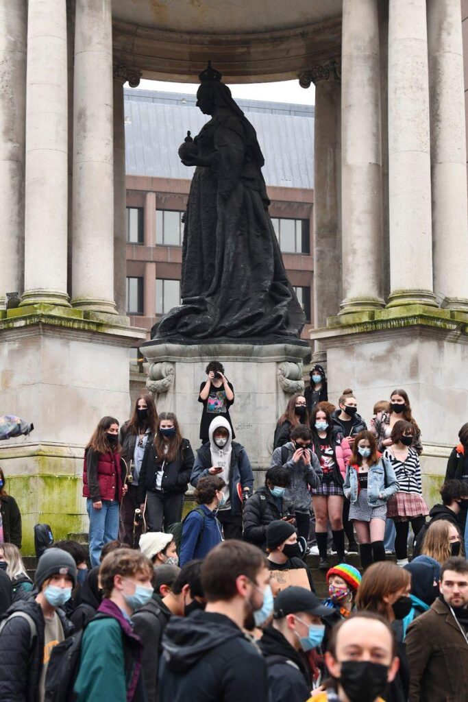 Arrests made after UKIP protest in Liverpool city centre – Liverpool Echo