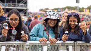 Radio DJ Chris Evans moves CarFest event to Silverstone circuit in Northamptonshire – Northampton Chronicle and Echo