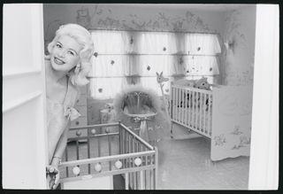 Jayne Mansfield at home: 15 Photos of the bombshell’s pink palace and more – House & Garden