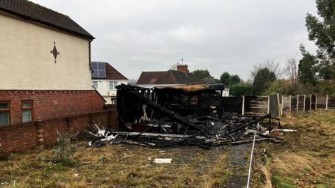 Arrest in Stoke-on-Trent after car stolen with children inside – BBC