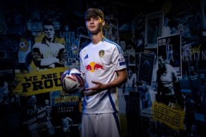 Leeds United renew partnership with HEINEKEN UK – Leeds United