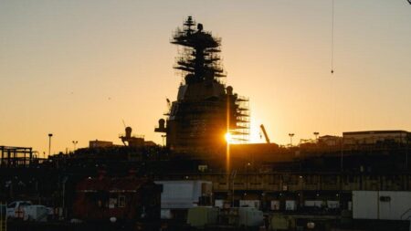 HII Hosts United Kingdom Defense Leaders at Newport News Shipbuilding – HII