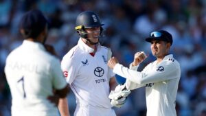 England Star Zak Crawley, Who Had A Spat With Shubman Gill, Gets Stunning Send-Off – Video Goes Vira.. – NDTV Sports
