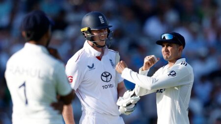 England Star Zak Crawley, Who Had A Spat With Shubman Gill, Gets Stunning Send-Off – Video Goes Vira.. – NDTV Sports