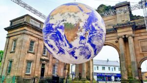 Air ambulance lands after man ‘stabbed in head’ in Birkenhead – Wirral Globe