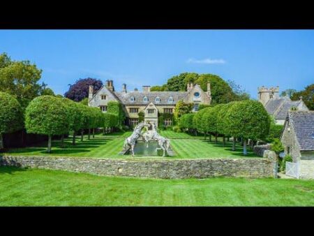 Grade II listed manor house with eight bedrooms up for sale – Swindon Advertiser