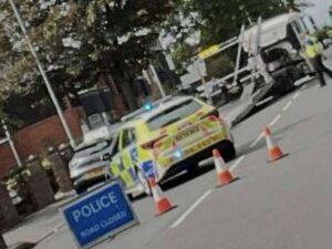 Car hits Stoke-on-Trent house, pedestrian in hospital and driver arrested – Stoke on Trent Live