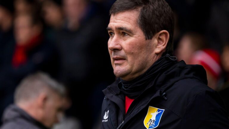 Nigel Clough: Mansfield Town players a ‘priority’ after League One safety assured – BBC