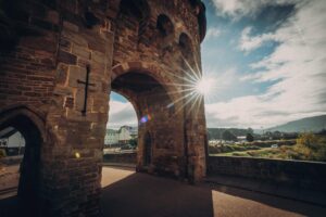 Archway plan bid to boost town’s Old Quarter – Monmouthshire Beacon