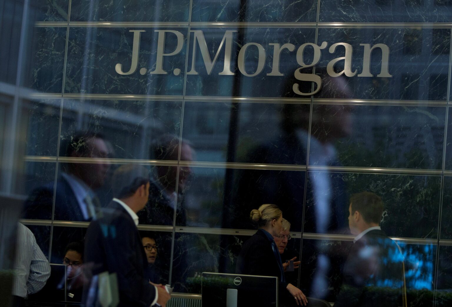 JPMorgan to Spend $470 Million on Revamp of UK Bournemouth Site – Bloomberg.com