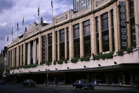 Two more new stores open in Croydon’s Allders Parade – Yahoo News UK