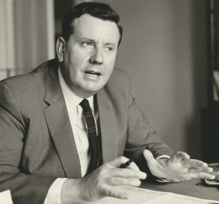 Malcolm Arnold: Northampton’s renowned composer – BBC