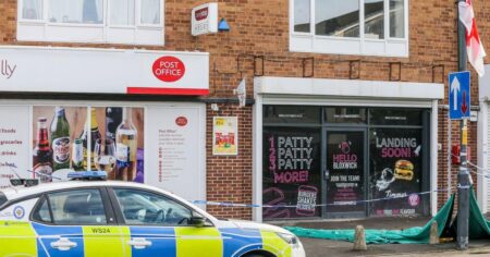 Man dies and seven treated after suspected gas leak at takeaway restaurant in Walsall – Sky News