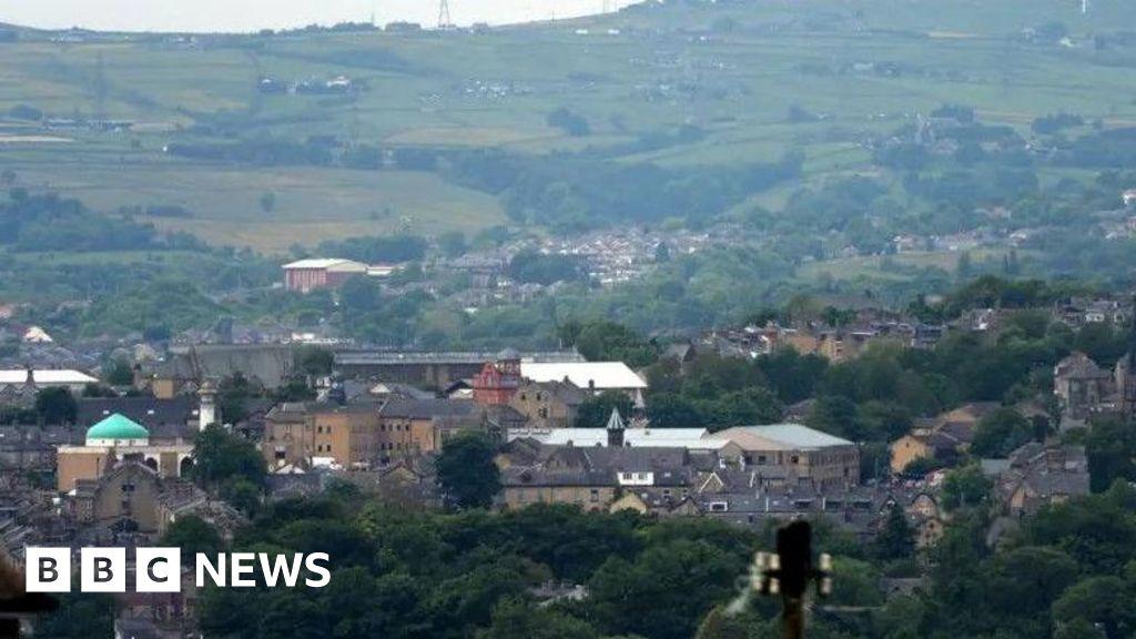 Ten men arrested over historical child sexual abuse allegations in Bradford – Sky News