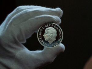 Royal Mint launches brand new King Charles 5p coins into circulation – Warrington Guardian