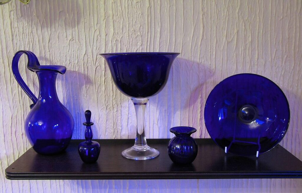 Historic ‘Bristol blue glass’ company may shut after being evicted – Bristol Live