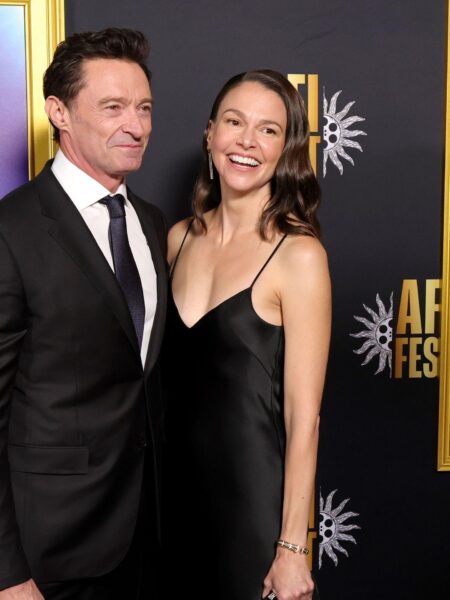 Hugh Jackman makes red carpet debut with girlfriend Sutton Foster after divorce – Metro.co.uk